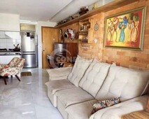 Apartamento Apartamento com 3 dormitórios