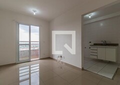 APARTAMENTO no 13º andar com 2 dormitórios e 1 garagem