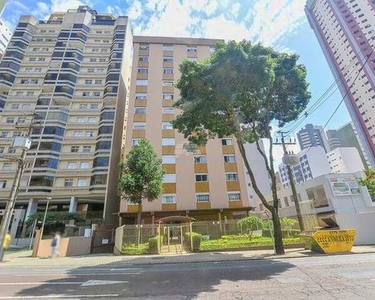 Apto REFORMADO, com 125 m² privativos 3 qtos sendo 1 suite, 1 vaga a venda no Ed DRACENA B