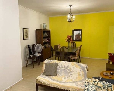 Bom apartamento à venda no Gonzaga, Santos-SP., bem arejado, próximo à ótima rede de conv