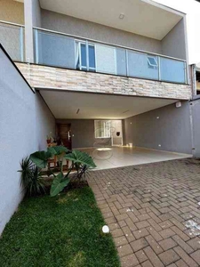Casa com 3 quartos à venda no bairro Terra Bonita, 165m²