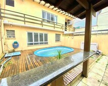 Casa em Nonoai Casa com 5 dormitórios