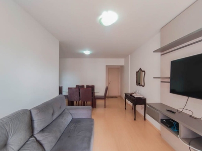 Apartamento em Centro, Londrina/PR de 105m² 4 quartos para locação R$ 3.600,00/mes