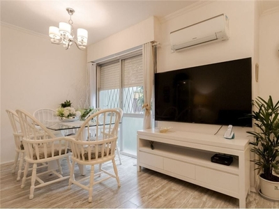 Apartamento em Petrópolis, Porto Alegre/RS de 75m² 2 quartos à venda por R$ 418.000,00