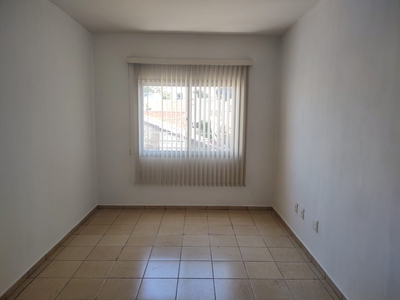 Apartamento em Vila Cacilda, Jundiaí/SP de 75m² 2 quartos para locação R$ 1.200,00/mes