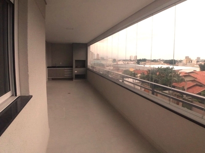 Apartamento em Vila Jaboticabeira, Taubaté/SP de 143m² 3 quartos para locação R$ 3.600,00/mes