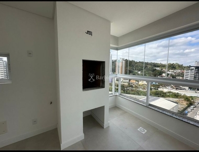 Apartamento no Bairro Vila Nova em Blumenau com 3 Dormitórios (3 suítes) e 121.14 m²