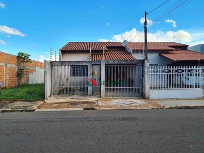 Casa com 3 quartos à venda no bairro Jardim Império do Sol, 180m²