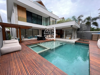 Casa em Barra da Tijuca, Rio de Janeiro/RJ de 1000m² 5 quartos à venda por R$ 11.499.000,00