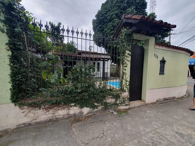Casa em Campo Grande, Rio de Janeiro/RJ de 100m² 3 quartos para locação R$ 1.800,00/mes