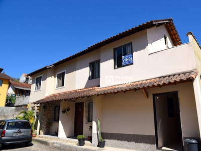 Casa em Conselheiro Paulino, Nova Friburgo/RJ de 57m² 2 quartos à venda por R$ 239.000,00