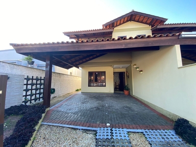 Casa em Dom Joaquim, Brusque/SC de 165m² 2 quartos à venda por R$ 594.000,00