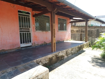 Casa em Guarani, Belo Horizonte/MG de 360m² 6 quartos à venda por R$ 449.000,00