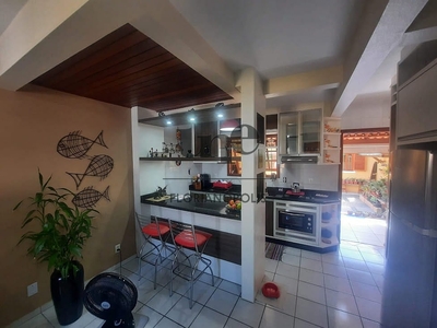 Casa em Ingleses do Rio Vermelho, Florianópolis/SC de 145m² 3 quartos à venda por R$ 588.000,00