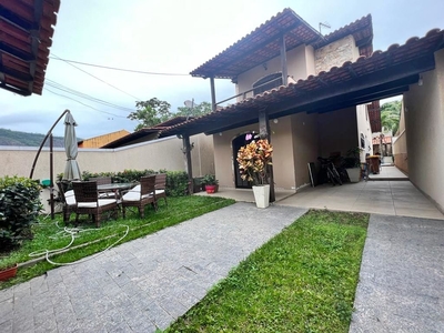 Casa em Itaipu, Niterói/RJ de 160m² 4 quartos para locação R$ 5.500,00/mes