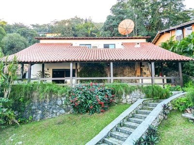 Casa em Itaipu, Niterói/RJ de 355m² 4 quartos à venda por R$ 999.000,00
