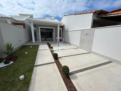 Casa em Jardim Atlântico Oeste (Itaipuaçu), Maricá/RJ de 130m² 3 quartos à venda por R$ 549.000,00