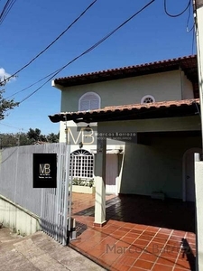 Casa em Jardim Lilian, Londrina/PR de 210m² 4 quartos à venda por R$ 699.000,00