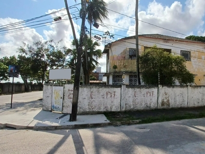 Casa em Prado, Recife/PE de 360m² 8 quartos à venda por R$ 949.000,00