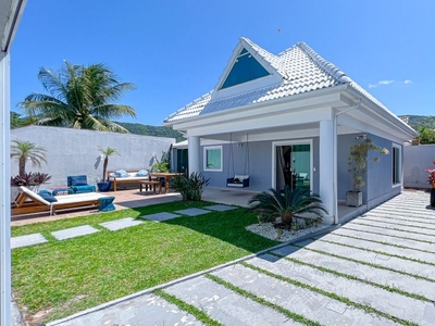 Casa em Praia de Itaipuaçu (Itaipuaçu), Maricá/RJ de 240m² 3 quartos à venda por R$ 749.000,00