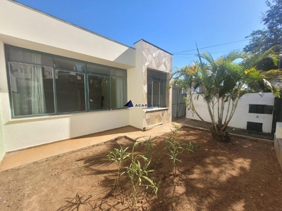 Casa em Vila Santana II, Jundiaí/SP de 180m² 3 quartos para locação R$ 3.800,00/mes