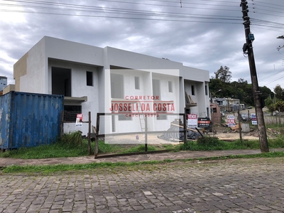 Sobrado em Desvio Rizzo, Caxias do Sul/RS de 63m² 2 quartos à venda por R$ 238.000,00