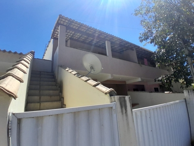 Sobrado em Itapeba, Maricá/RJ de 45m² 2 quartos para locação R$ 1.500,00/mes