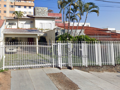 Sobrado em Jardim Adriana I, Londrina/PR de 300m² 3 quartos à venda por R$ 794.000,00