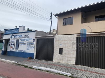 Sobrado em São Judas, Itajaí/SC de 150m² 3 quartos para locação R$ 2.900,00/mes