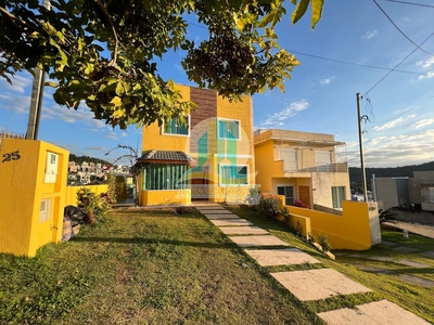 Sobrado em Suru, Santana de Parnaíba/SP de 380m² 4 quartos para locação R$ 8.000,00/mes