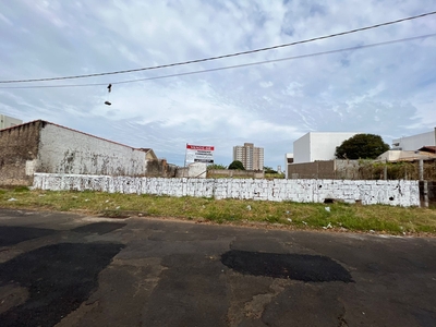 Terreno em Vila Santa Rita, Franca/SP de 591m² à venda por R$ 468.000,00