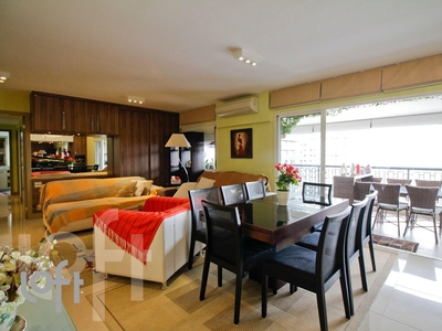 Apartamento à venda em Barra Funda com 168 m², 3 quartos, 1 suíte, 2 vagas
