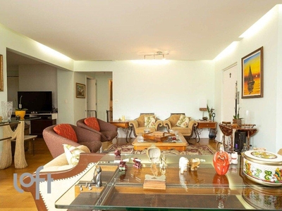 Apartamento à venda em Perdizes com 146 m², 4 quartos, 3 suítes, 3 vagas