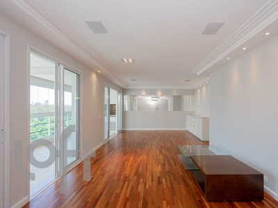 Apartamento à venda em Vila Andrade com 142 m², 3 quartos, 3 suítes, 3 vagas
