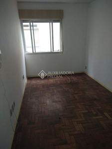 Apto Petrópolis | 1 Quartos | 32 M² | Cond: R$250.0 | 0 Vagas