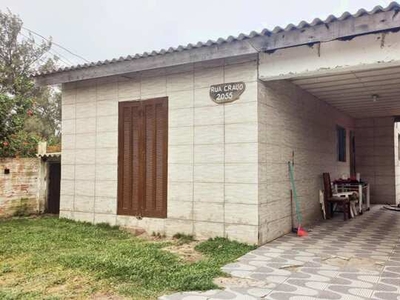 2 casas de alvenaria com 2 dormitórios cada