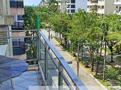 Apartamento-Padrao-para-Venda-e-Aluguel-em-Enseada-Guaruja-SP, 3 dormitórios na Avenida Ve