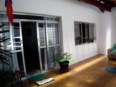 Casa em Osvaldo Cruz, São Caetano do Sul/SP de 110m² 2 quartos à venda por R$ 549.000,00