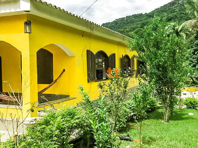 Casa para alugar no bairro Parque Silvestre - Guapimirim/RJ