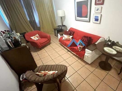 Lindo apartamento de 3 quartos, 112 m², todo reformado, à venda em Copacabana