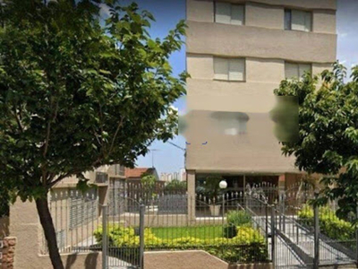 Apartamento à venda por R$ 600.000