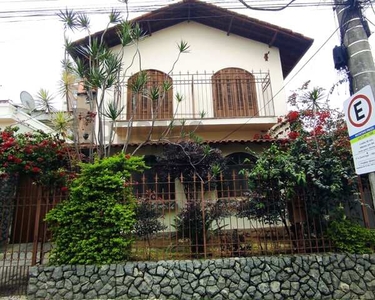 Casa Padrão para Aluguel em Passos Juiz de Fora-MG - 254