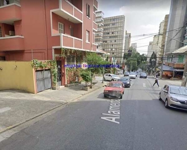 Conjunto Comercial 128m², 03 banheiros e 04 vagas na garagem. Condomínio com recepção. E