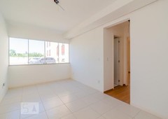 APARTAMENTO no 1º andar com 2 dormitórios e 1 garagem