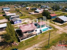 Casa à venda no bairro Guarajuba em Balneário Gaivota