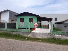 Casa à venda no bairro Meta em Balneário Arroio do Silva
