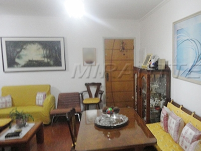 Apartamento à venda por R$ 380.000