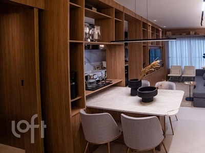 Apartamento à venda em Savassi com 77 m², 2 quartos, 2 suítes, 2 vagas