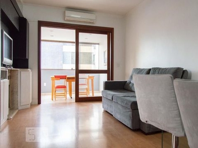 APARTAMENTO no 4º andar mobiliado com 3 dormitórios