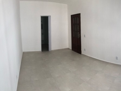 Apartamento à venda em Tijuca com 68 m², 2 quartos, 1 suíte, 1 vaga